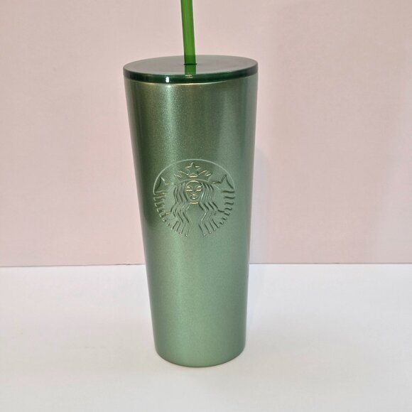 Disney Parks Starbucks Tumbler Set - 4 Walt Disney World Theme Parks - Like New - Picture 7 of 14